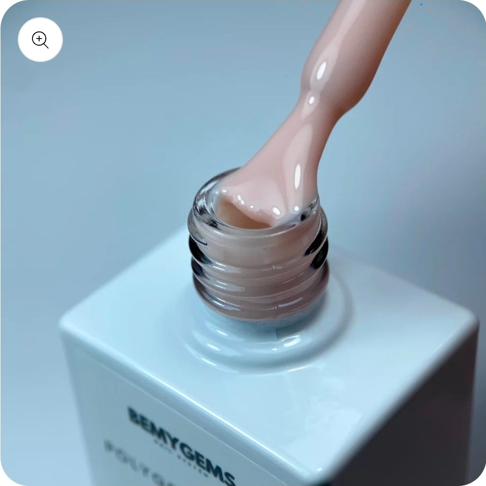 Polygel liquide 05